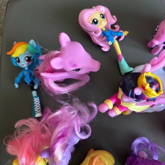 Mix Lot Of 13 Hasbro My Little Ponies Various Sizes Figures - Picture 2 of 4